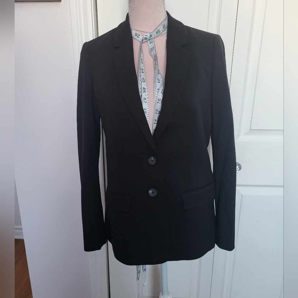 Reitmans two button black blazer sz 4